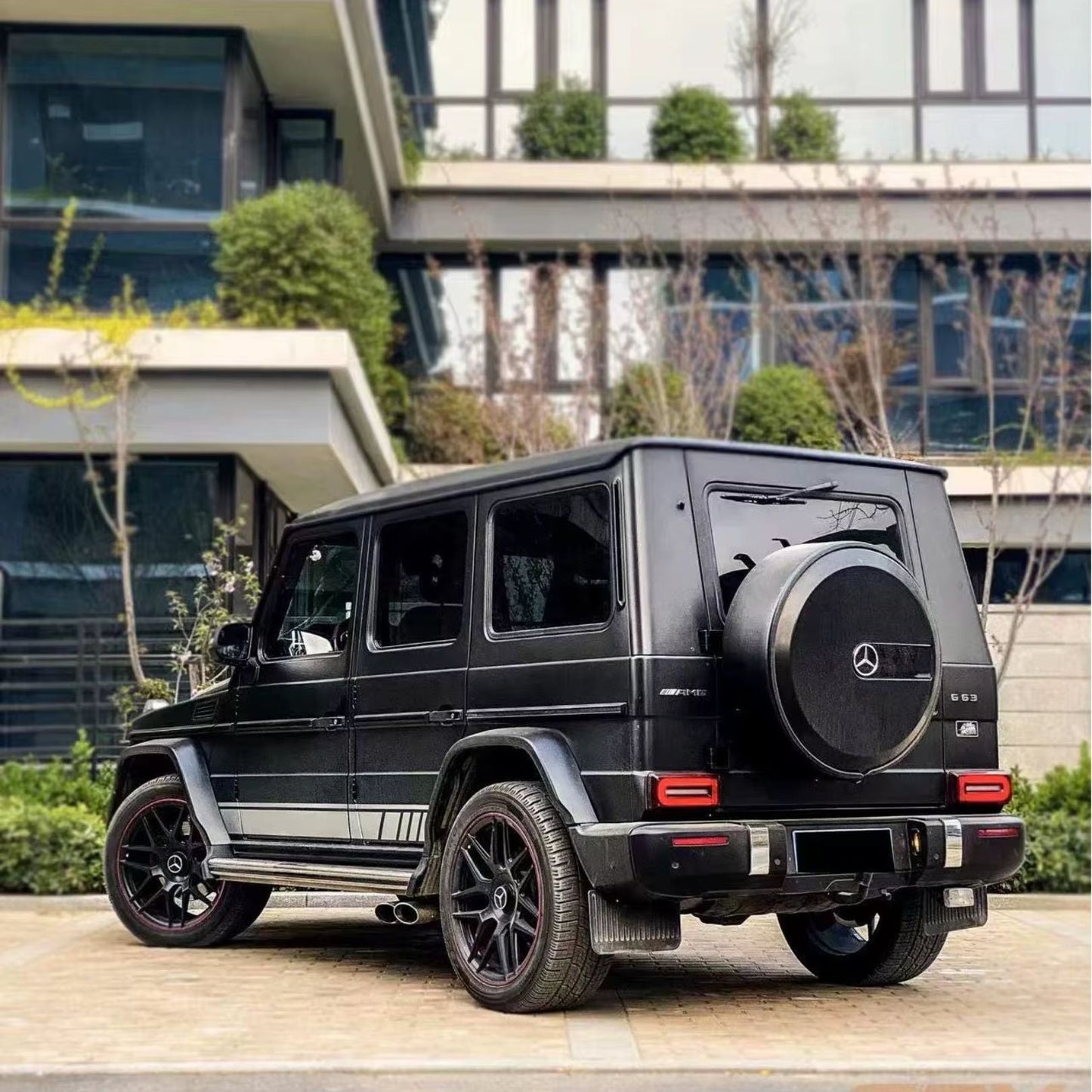 Body Kit for Upgrading Mercedes-Benz W463 G500, G350, G63 From 2005-2018 to W465 AMG Style Complete Kit