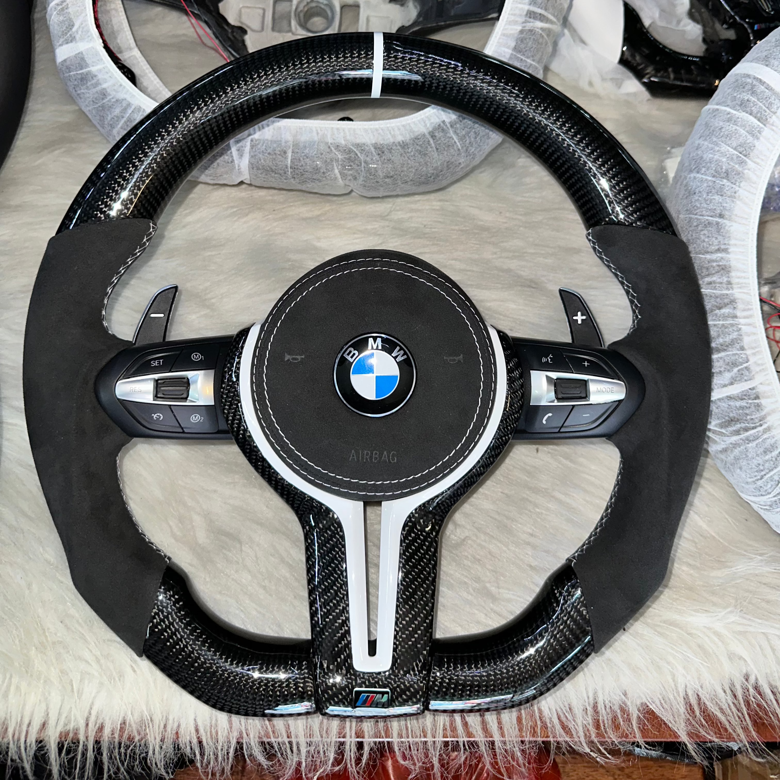 AC33 Alcantara Carbon Fiber with White Trim , White Stripe Steering Wheel For BMW F Series