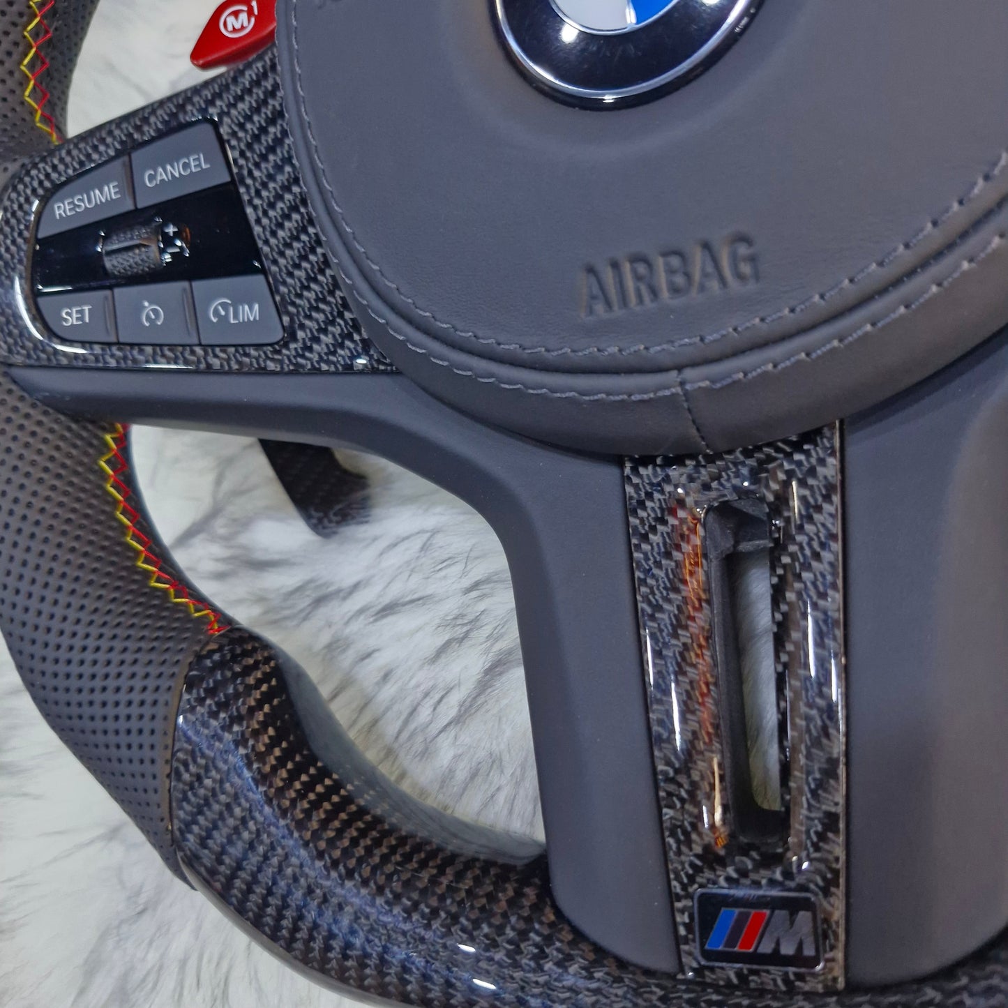 Customized black,red,yellow Trim and Paddle Shifters Carbon Fiber Steering Wheel For BMW G Series