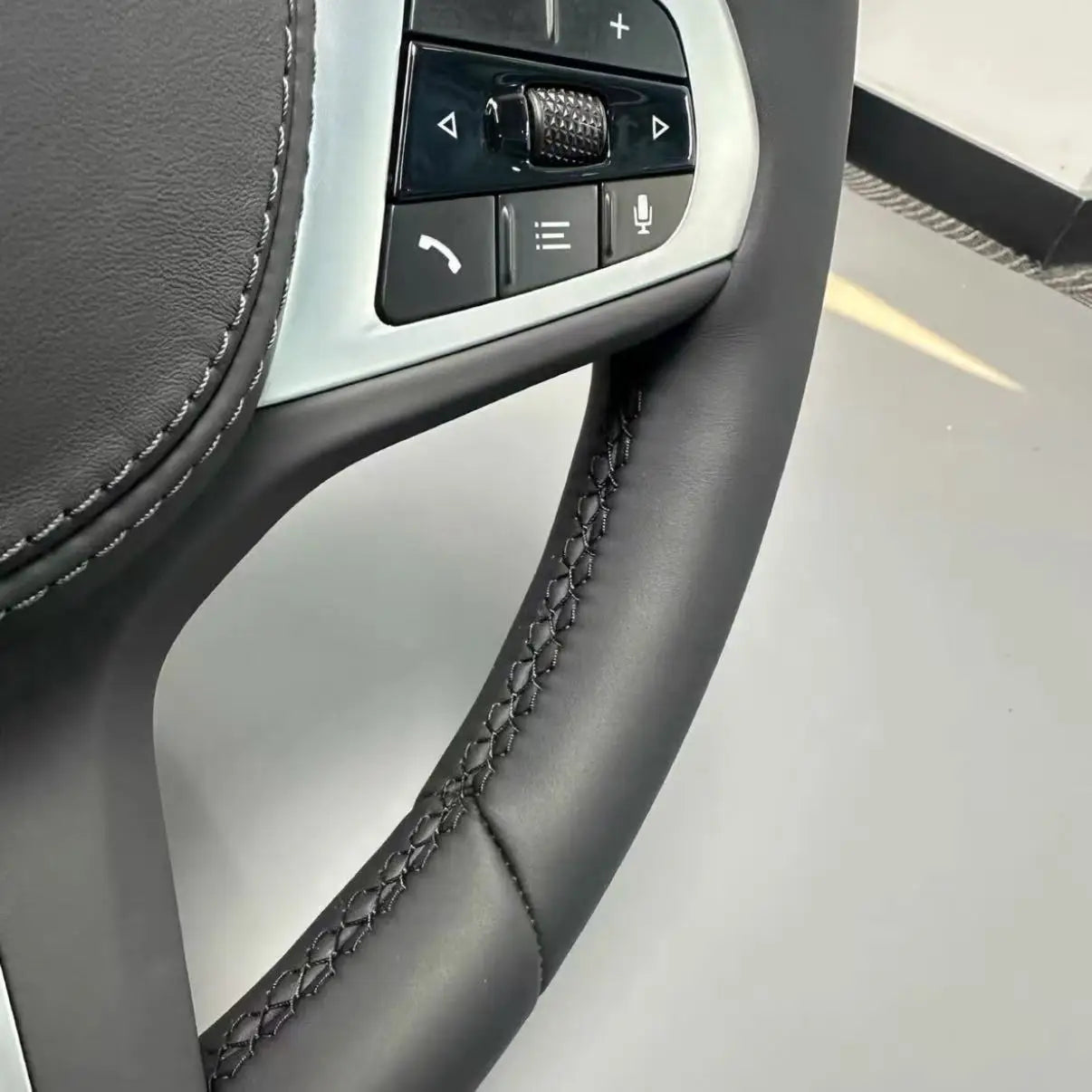 For Bmw G20 G28 G38 F01 F02 F06 F07 F10 F11 F12 F13 F14 F15 F16 F18 F22 F30 F31 F32 F33 F82 M Sports Steering Wheel Leather - Buy Leather Steering Wheel
for Bmw G20 F01 F02 F06 F07 F10 F11 F12 F13 F14 F15 F16 F18 F22 F30 F31 F32 F33 F82 M Sports Steering 