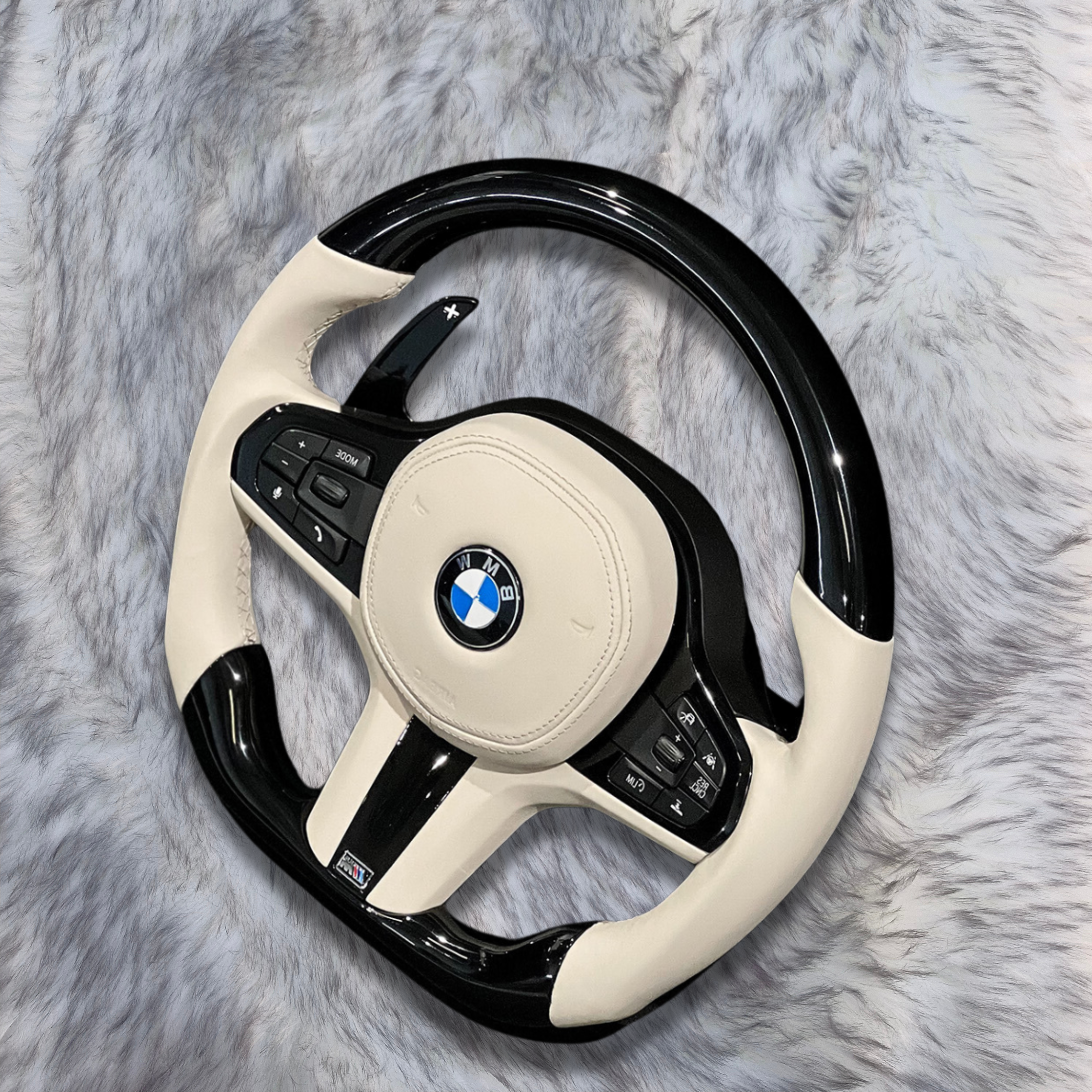 White Leather Forged Carbon Fiber Steering Wheel For BMW F90  G05 G20 G30 G80 G82  G Series Fit Customized upgrade Steering Wheel
